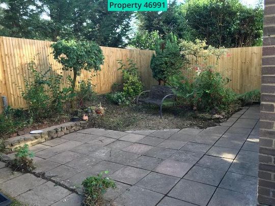 4 bedroom semi-detached house to rent - Photo 1