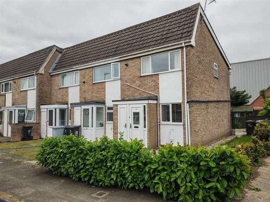 Greystone Park, Crewe, CW1 - Photo 1