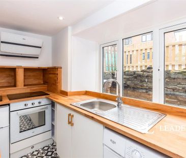 2 bedroom cottage to rent - Photo 6