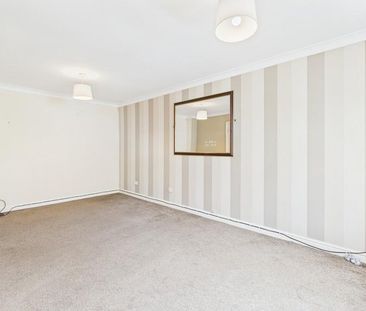 2 bedroom semi-detached house to rent - Photo 2