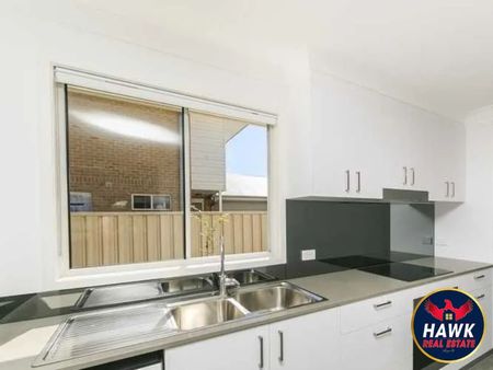 3/11 Bungendore Road, Queanbeyan East NSW 2620 - Townhouse For Rent | Domain - Photo 3
