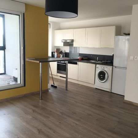 Location Appartement 3 pièces 64m² LA MADELEINE 59110 - Photo 4