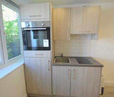 Studio to rent - Photo 3