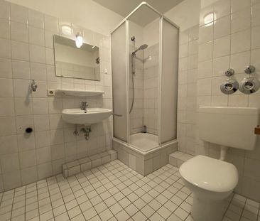 Nette Nachbarn gesucht: schöne3-Zimmer-Dachgeschosswohnung! - Photo 4