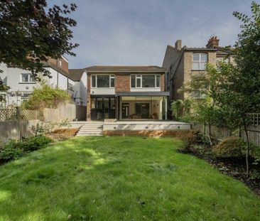 Holdenhurst Avenue, North Finchley, N12 - Photo 4