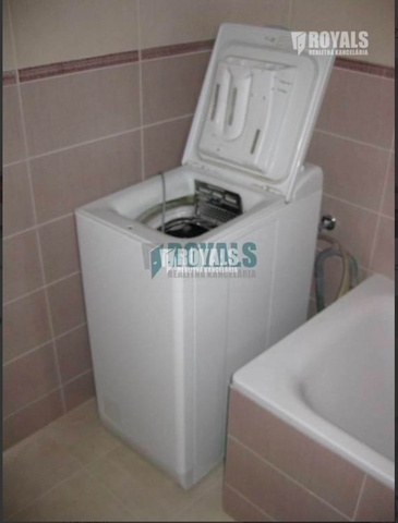 Kompletne zariadený 5i byt na poschodí rodinného domu, 2 balkóny, Lamač - Photo 3