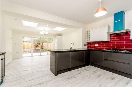 4 bedroom house to rent - Photo 3