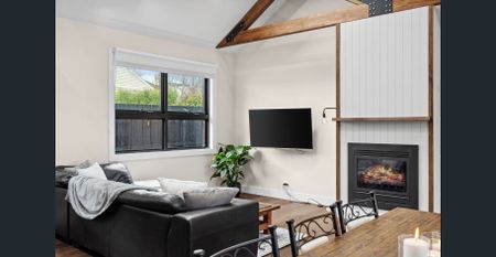 Custom Renovated Fully Furnished Home – Gardener and Water Bills Included - Photo 3