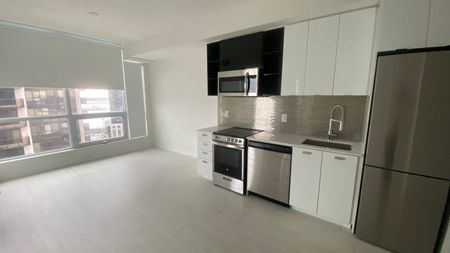 For Lease - 10 De Boers Drive Unit# 1112, Toronto, Ontario - Photo 3