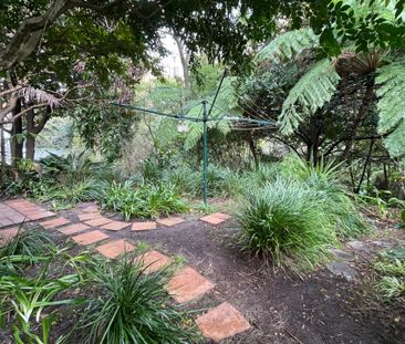 Serene Bushland Setting, Stroll to Coogee Beach - Photo 6