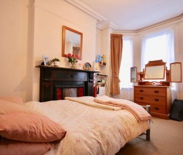 42 Elaine Street, Belfast, BT9 5AR - Photo 2