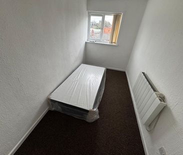 St. Cecilia Close, Kidderminster - Photo 5