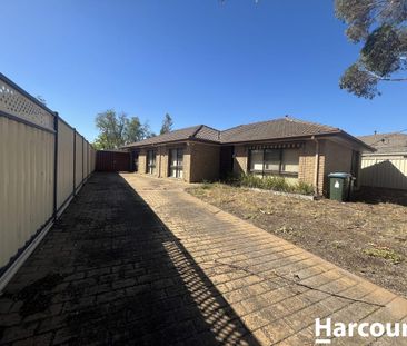 CONVENIENTLY LOCATED THREE-BEDROOM HOME - Photo 1