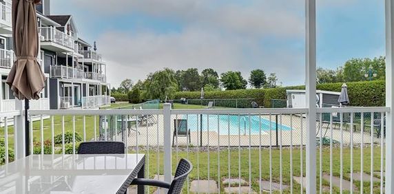 CONDO 3 1/2 MEUBLÉ tout inclus REZ-DE-CHAUSSÉE libre 1Janvier bail 6mois -MAGOG - Photo 2