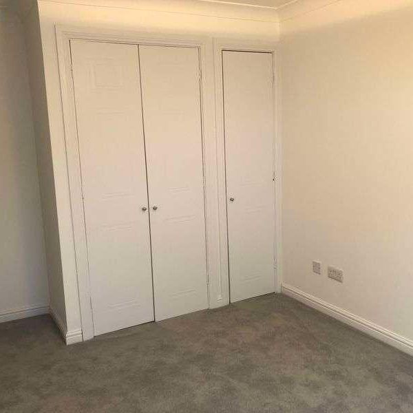 Ronald Court, Oakwood Road, Bricket Wood, St. Albans, Hertfordshire, AL2 - Photo 1