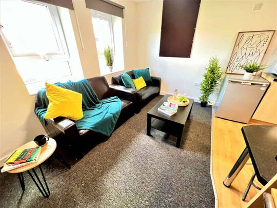 Premier Plus - Photo 1