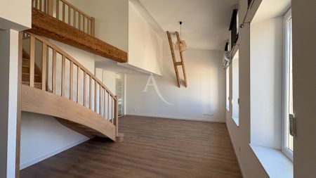 Location Appartement 4 pièces 77m² - Photo 2