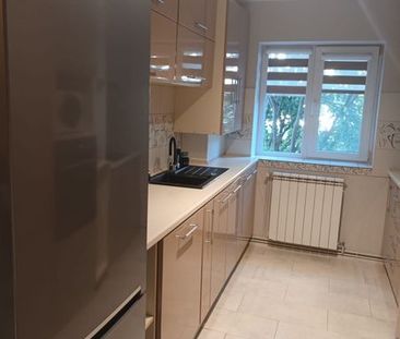 Inchiriez apartament cu 2 camere in centru - Photo 3