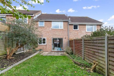 3 bedroom terraced house to rent - Photo 2