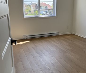 4 1/2, 100% RÉNOVÉ , Saint-Jerome - Photo 2
