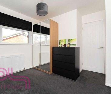 Benen-stock Road, Staines-upon-thames, TW19 - Photo 4