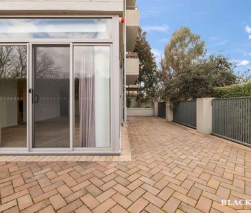 Comfortable living in a quality location - Photo 5