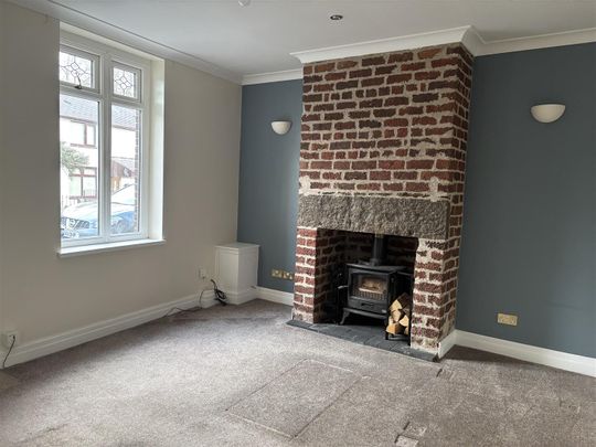 To Let 3 Bed House - Terraced Station Road, Greenfield £900 pcm - Photo 1