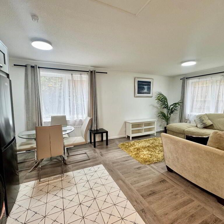 Apt 3 Ascot House, Windsor Avenue North, Belfast, BT9 6EL - Photo 1
