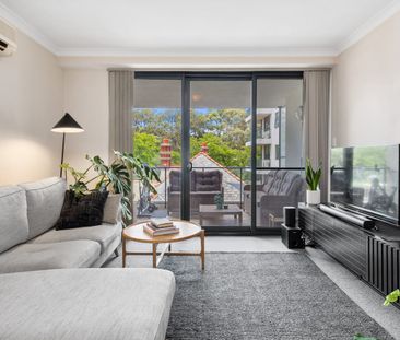 Kings Park Views | Prime West Perth Living | Secure Complex - Photo 4