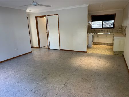 2 / 24 Bruce Avenue, Paradise Point - Photo 2