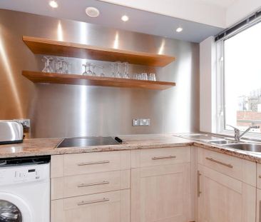 1 bedroom penthouse to rent - Photo 1