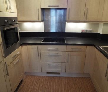 Polymond House, Castle Way, Central - Photo 4