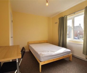 Blake Road, Lockleaze - Photo 3