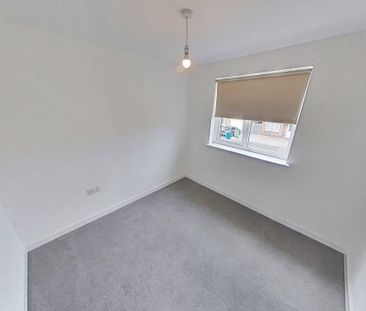 4 bedroom detached house to rent - Photo 1