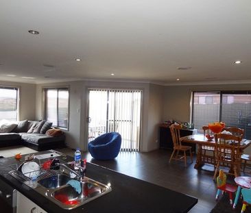 45 Swanbrooke Street - Photo 4