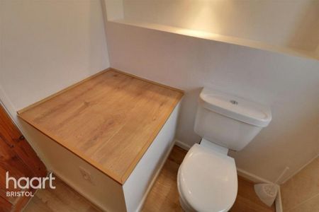 3 bedroom apartment to rent - Photo 5