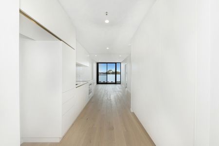 Brand New Living at "The Shard" - Modern Style and Ultimate Convenience - Photo 4