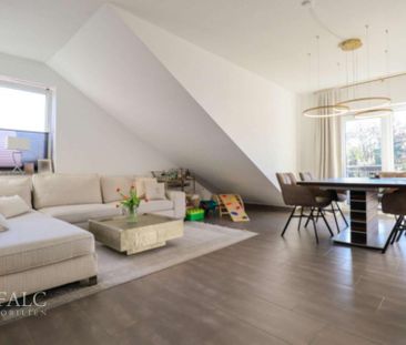 Helle und großzügige Dachgeschosswohnung in ruhiger Lage von Dormag... - Foto 1