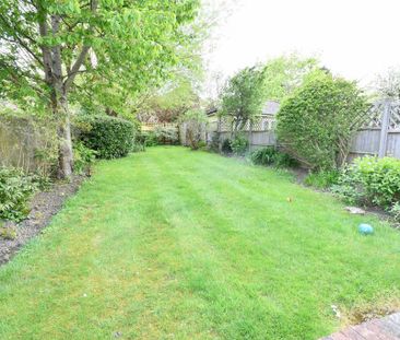 4 bedroom semi-detached house to rent - Photo 5