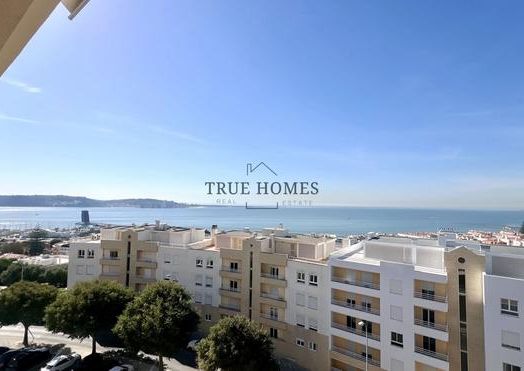 Apartamento T4 em Lisboa