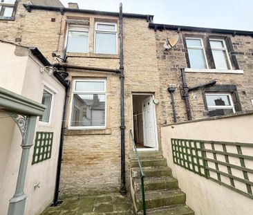 2 bedroom terraced house to rent - Photo 2