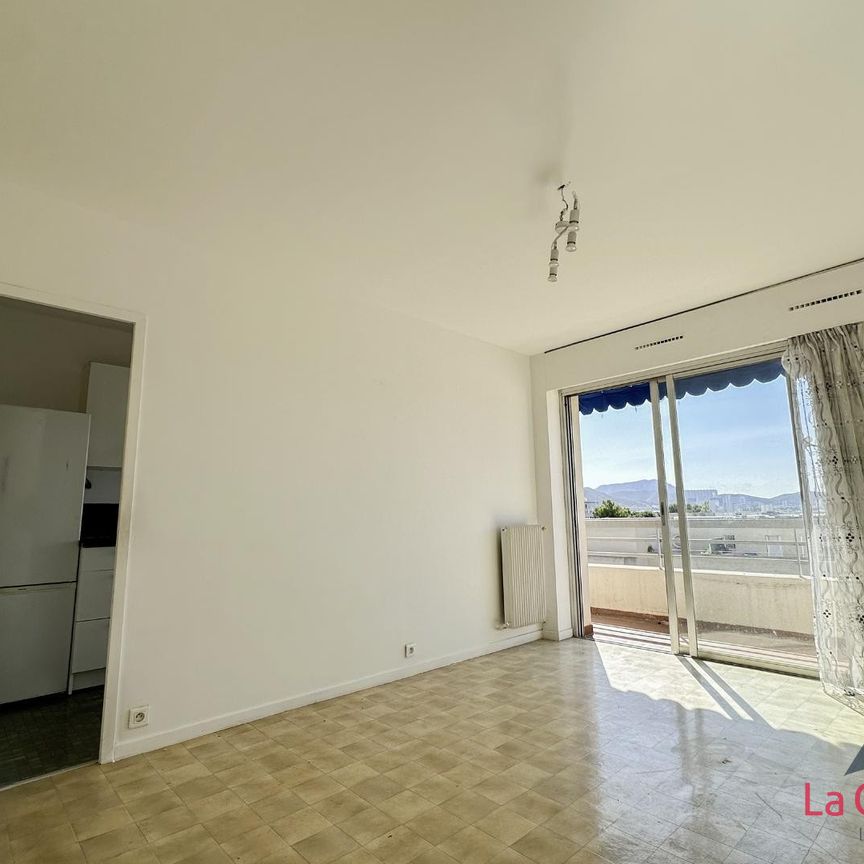 Location Appartement 1 pièce 29m² MARSEILLE 10ème - Photo 1