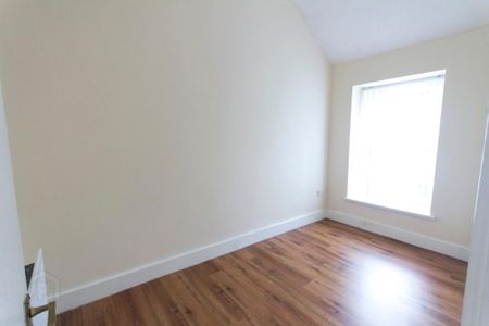 35 Harding Street, Derry/Londonderry, Cityside, BT48 6SF - Photo 2