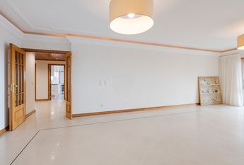 Apartamento T4 em Lisboa