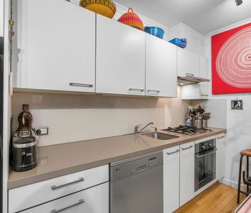 One-Bedroom Gem in Boutique Block - Photo 5