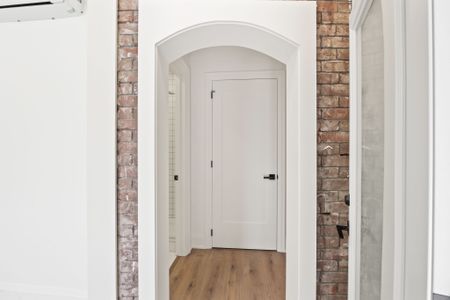 For Lease - 18 Keewatin Avenue Unit# 1, Toronto, Ontario - Photo 2