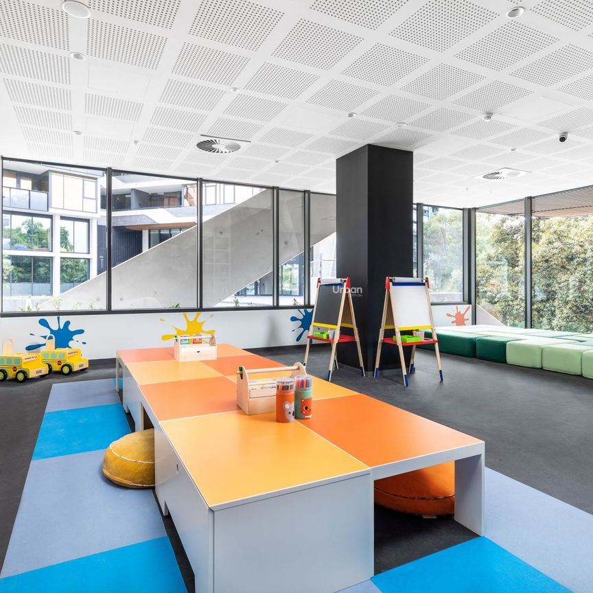 Stylish Inner-City Living in the Heart of Abbotsford - Photo 1