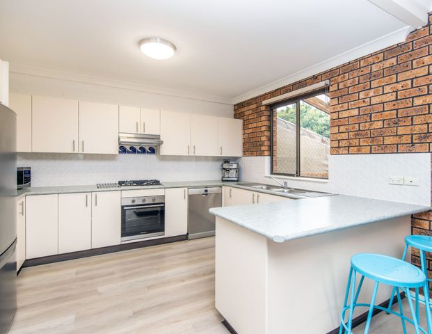 1/165 Gosford Road Adamstown NSW - Photo 1