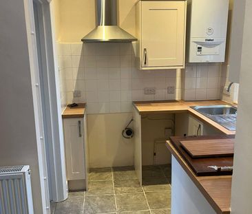 A charming one bedroom first floor flat situated in the centre of t... - Photo 5