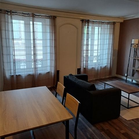 Location Appartement 2 pièces 55m² - Photo 1